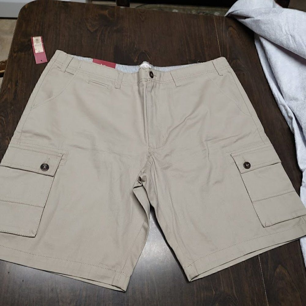 New Merona Khaki Cargo Shorts Size Men's 42